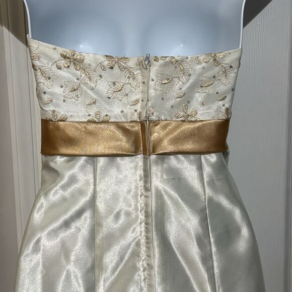 Jessica McClintock Gunne Sax Strapless Embroidered Gold Lace Satin Maxi Dress 1 - Picture 5 of 12